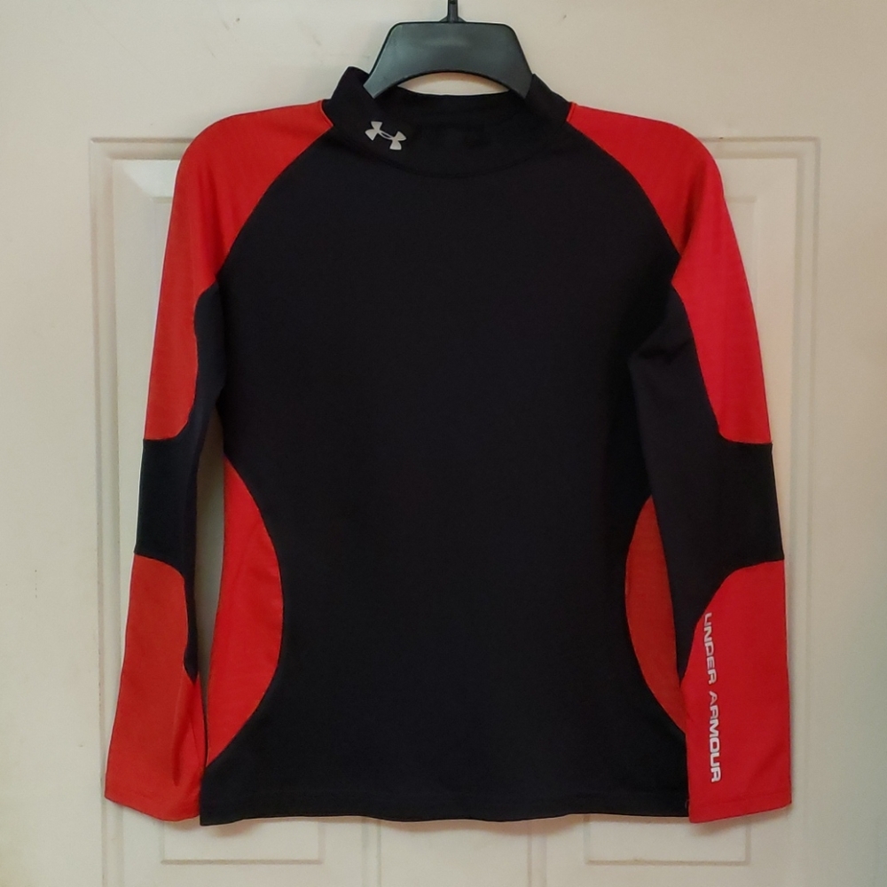 Like New! Under Armour yxl cold gear shirt - Picture 1 of 4